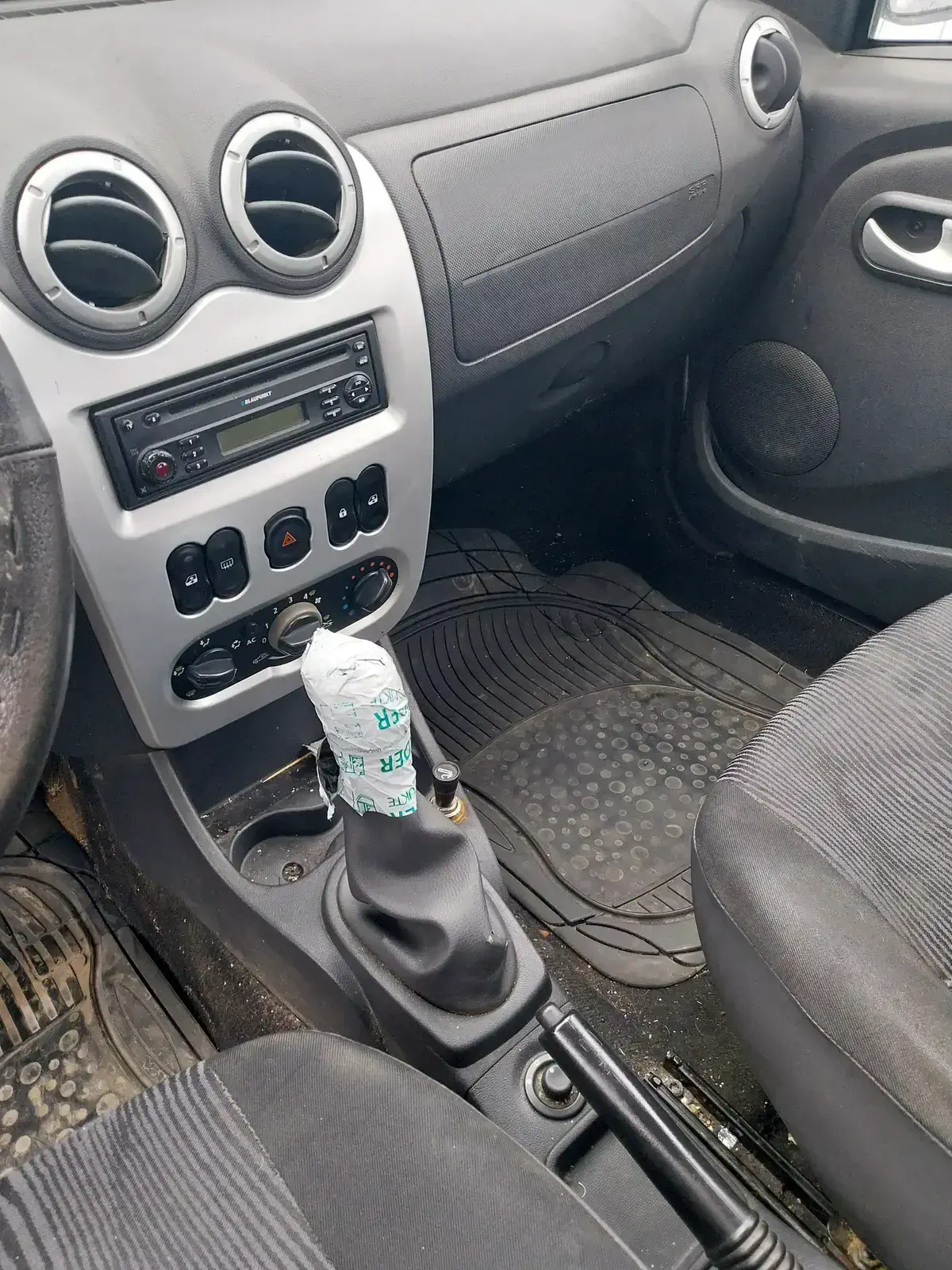 DACIA SANDERO - Image 19