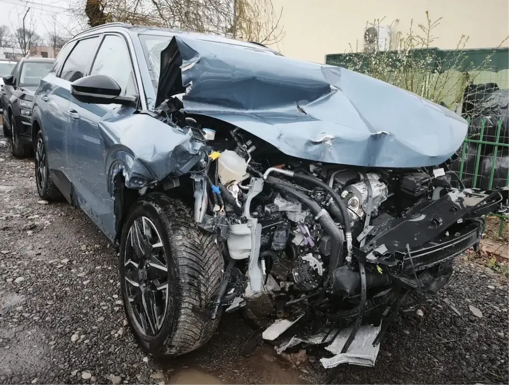 PEUGEOT 5008