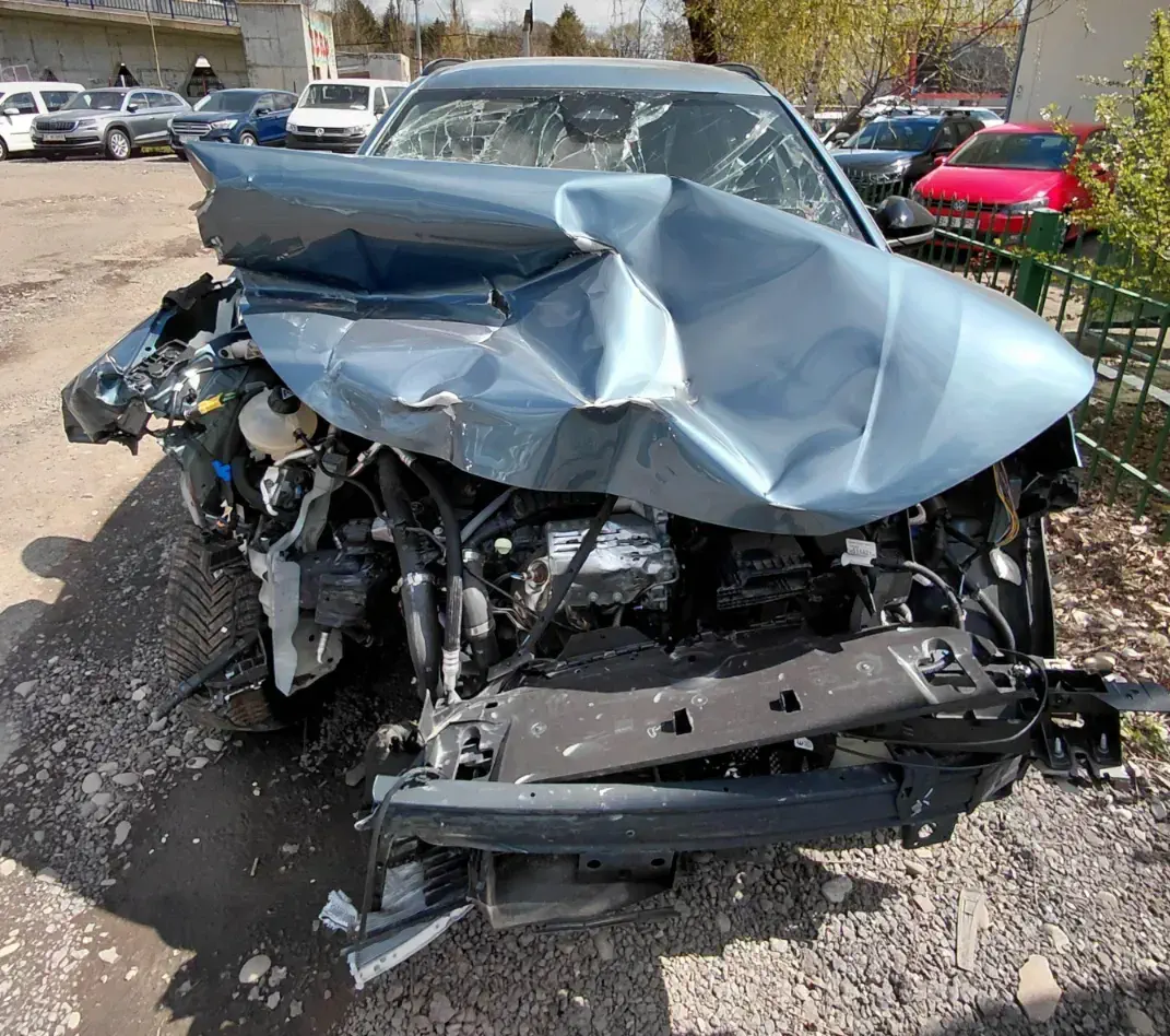 PEUGEOT 5008 - Image 2