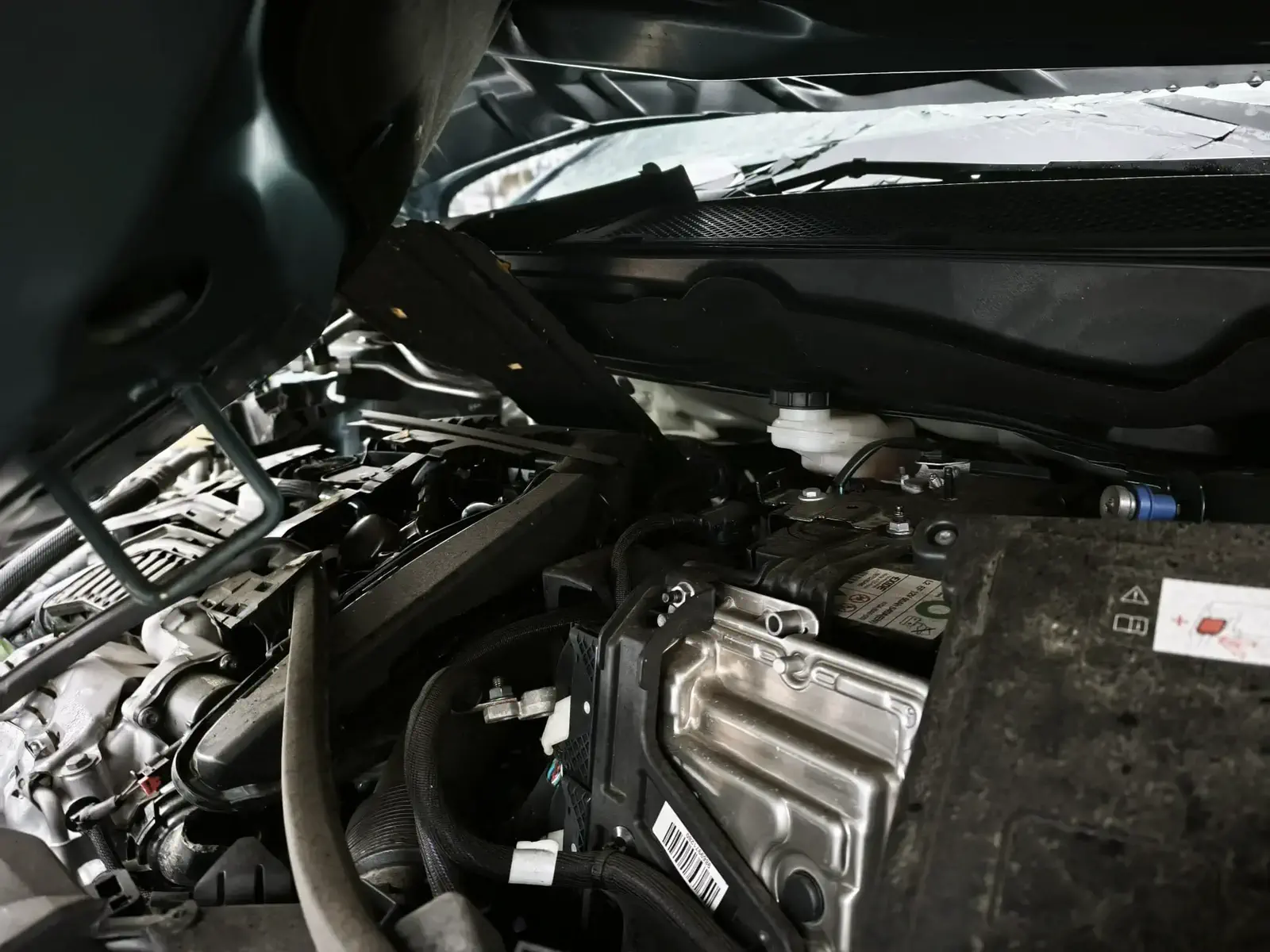 PEUGEOT 5008 - Image 21