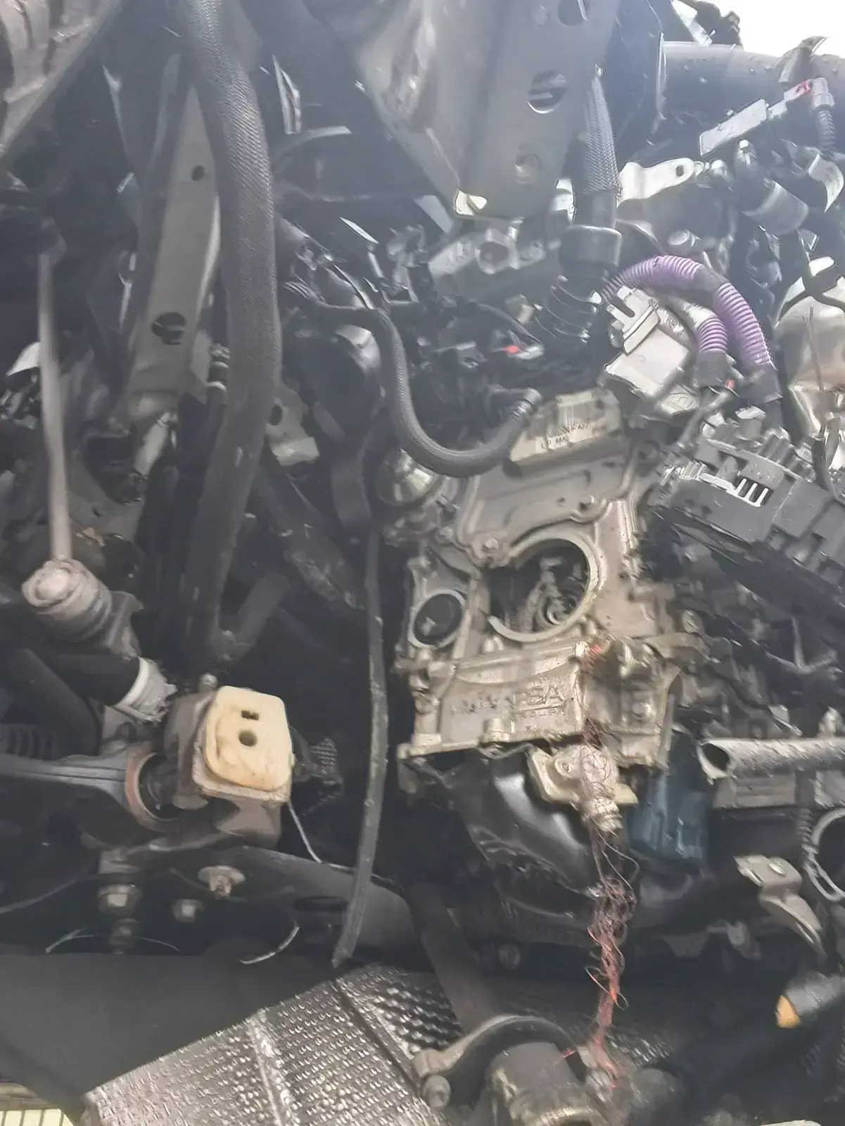 PEUGEOT 5008 - Image 32
