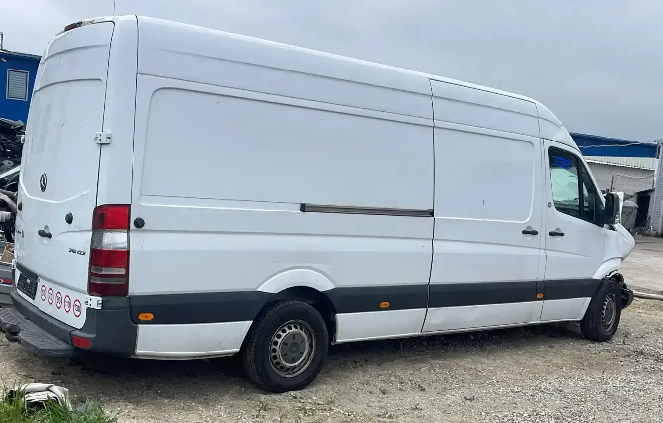 MERCEDES SPRINTER - Image 14
