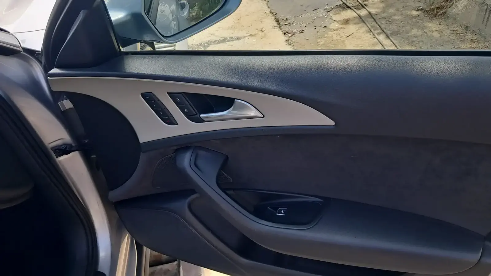 AUDI A6 - Image 34