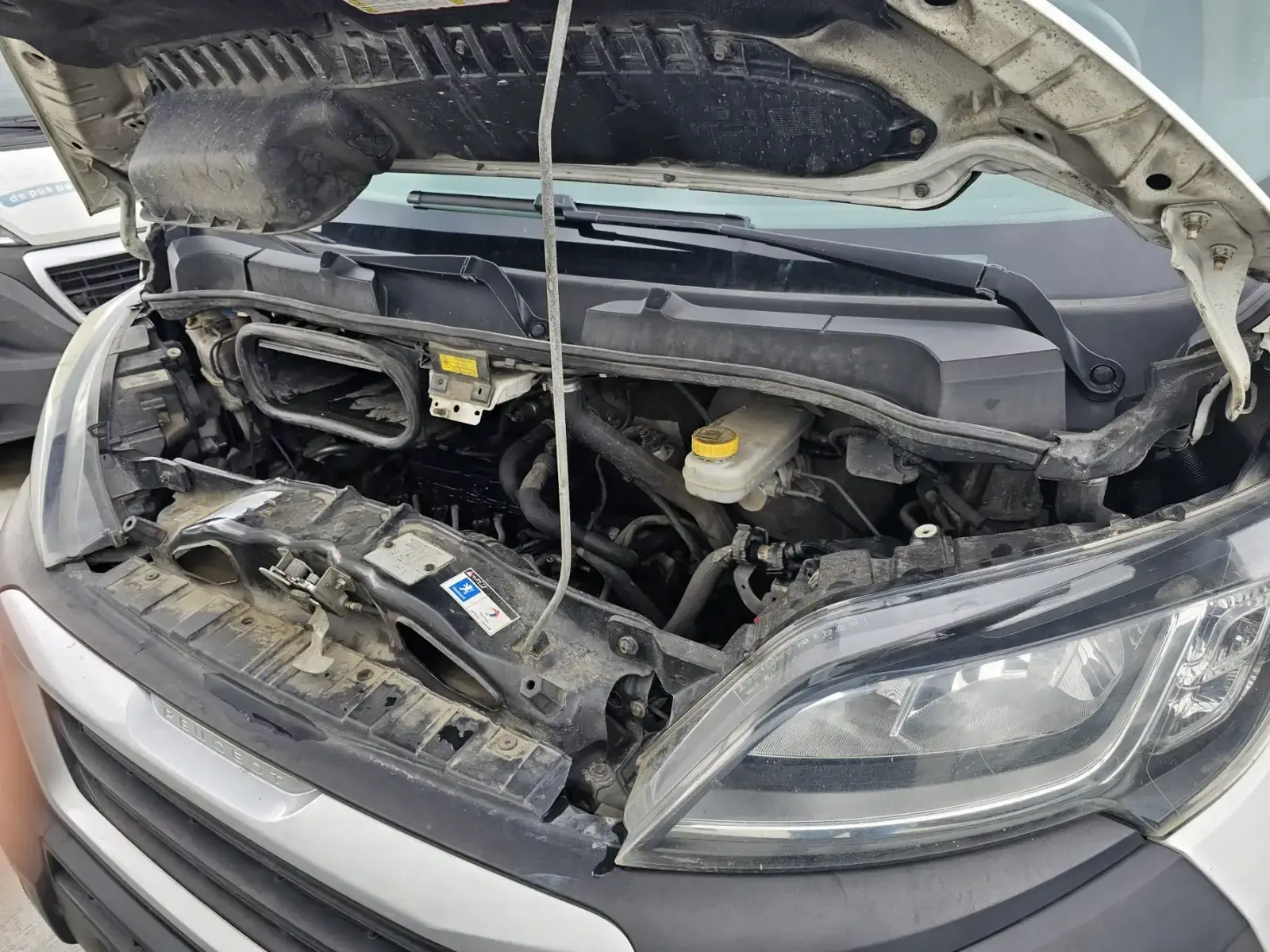 PEUGEOT BOXER - Image 21