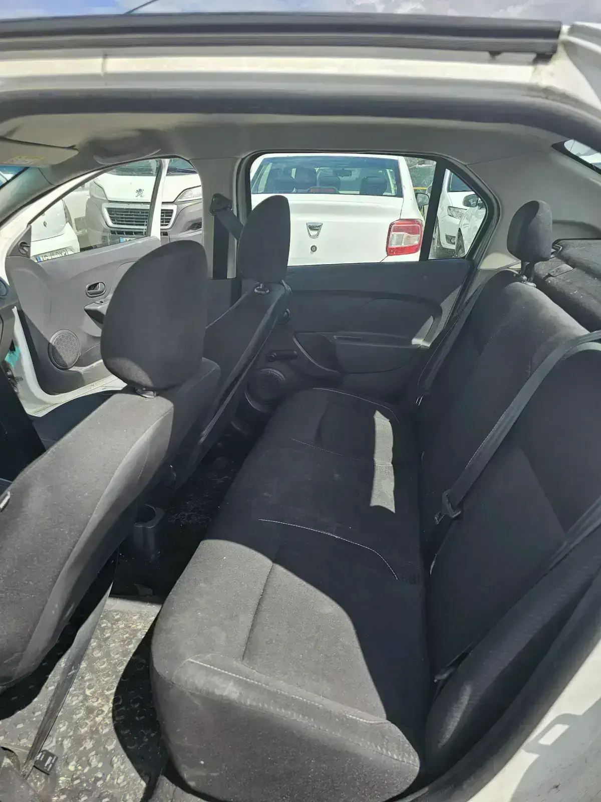 DACIA LOGAN - Image 17