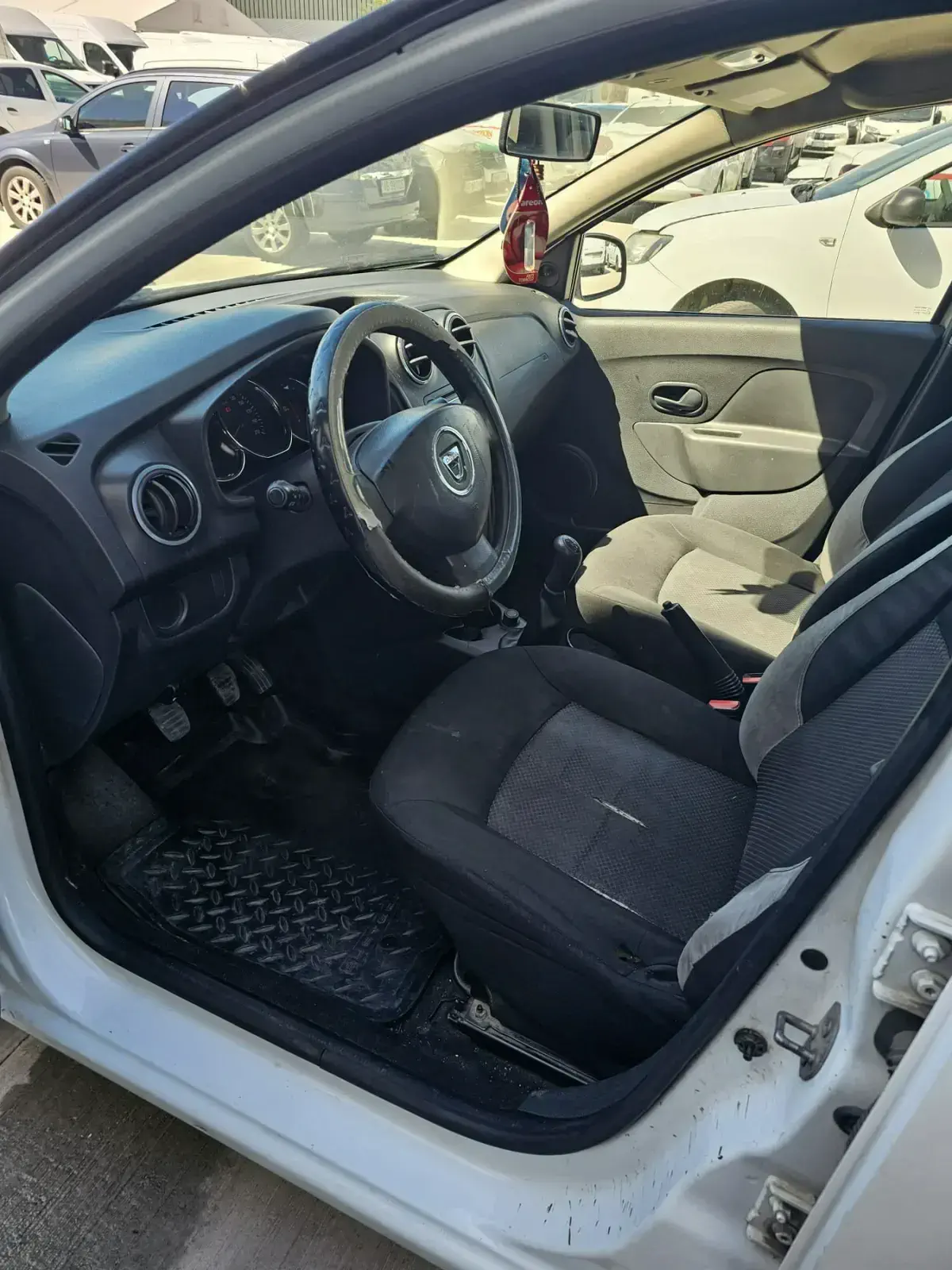 DACIA LOGAN - Image 8