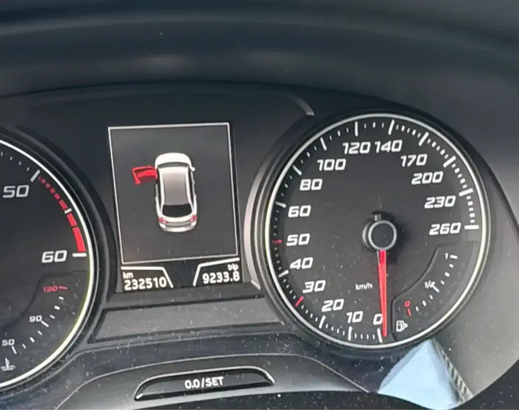 SEAT LEON - Image 10