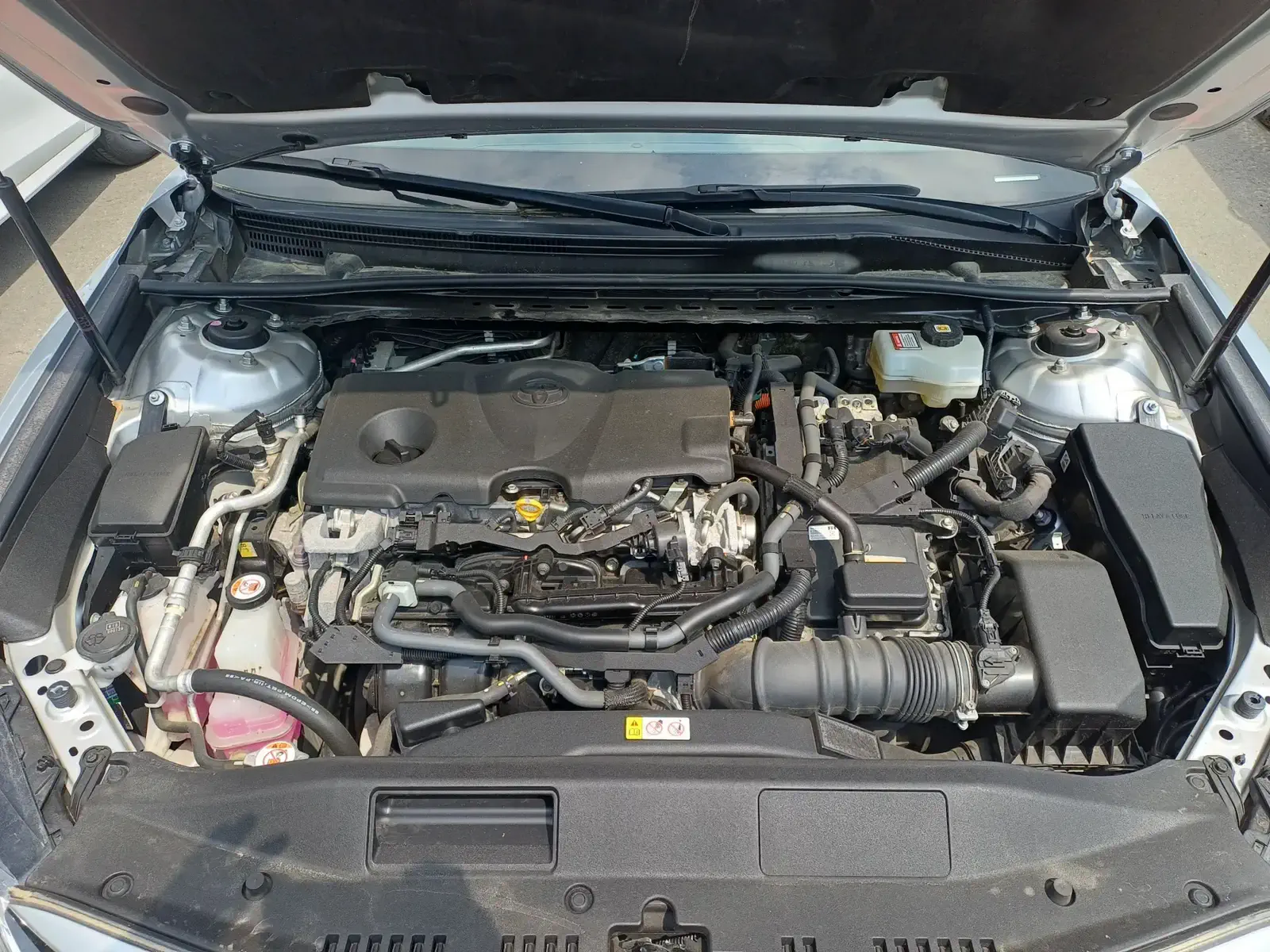 TOYOTA CAMRY - Image 15