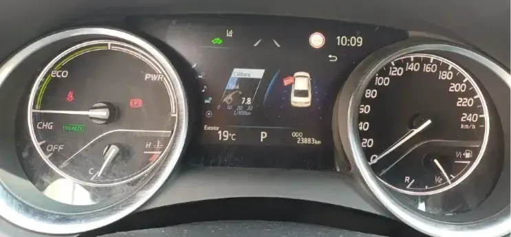 TOYOTA CAMRY - Image 6