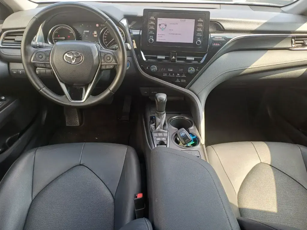 TOYOTA CAMRY - Image 7