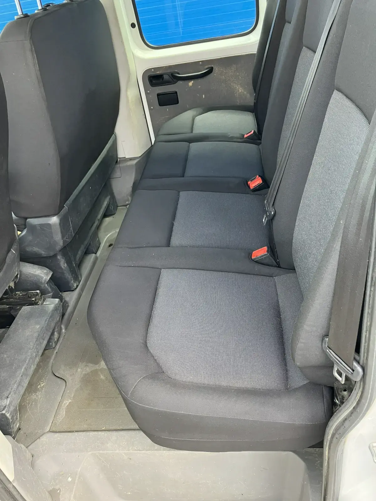 VOLKSWAGEN CRAFTER - Image 7