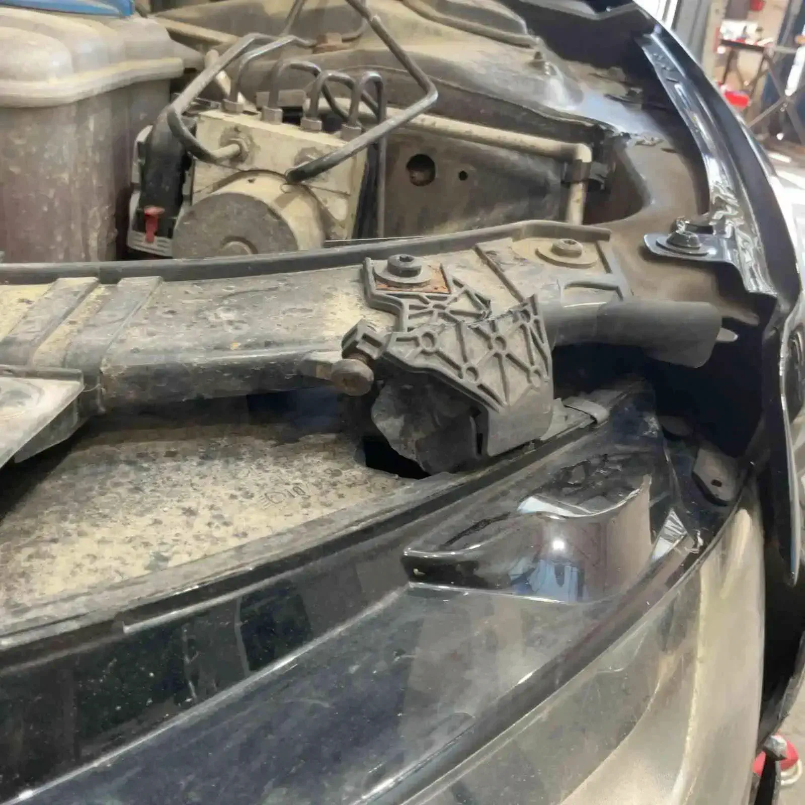 AUDI A4 - Image 17