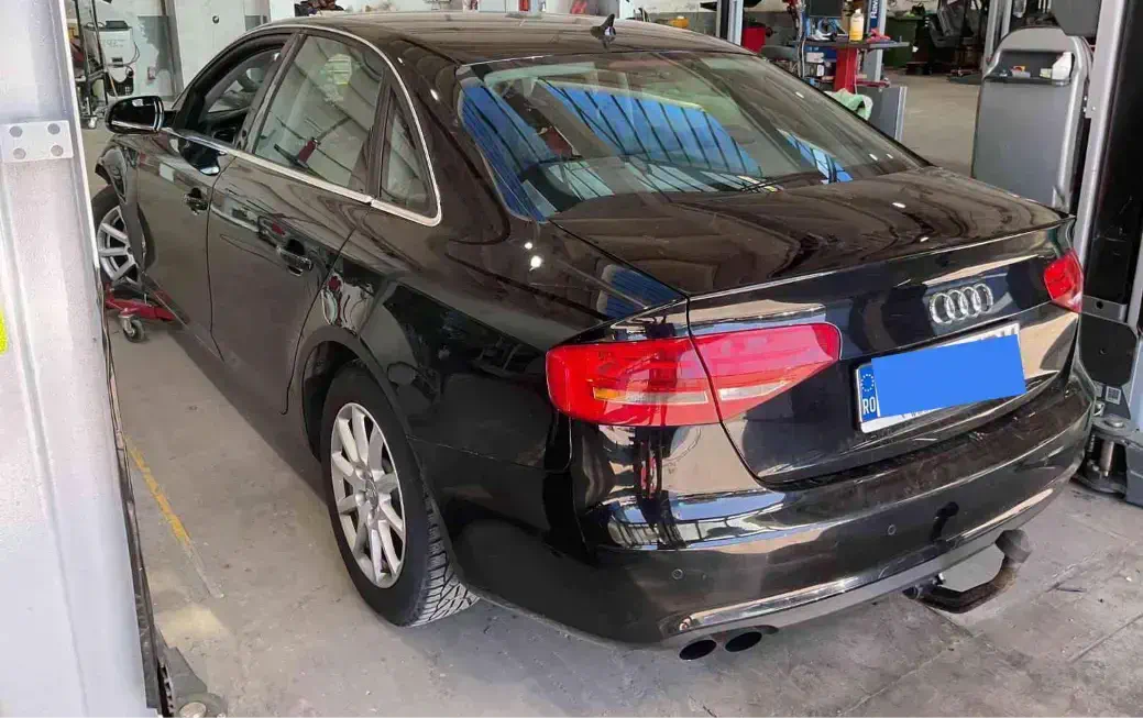 AUDI A4 - Image 4