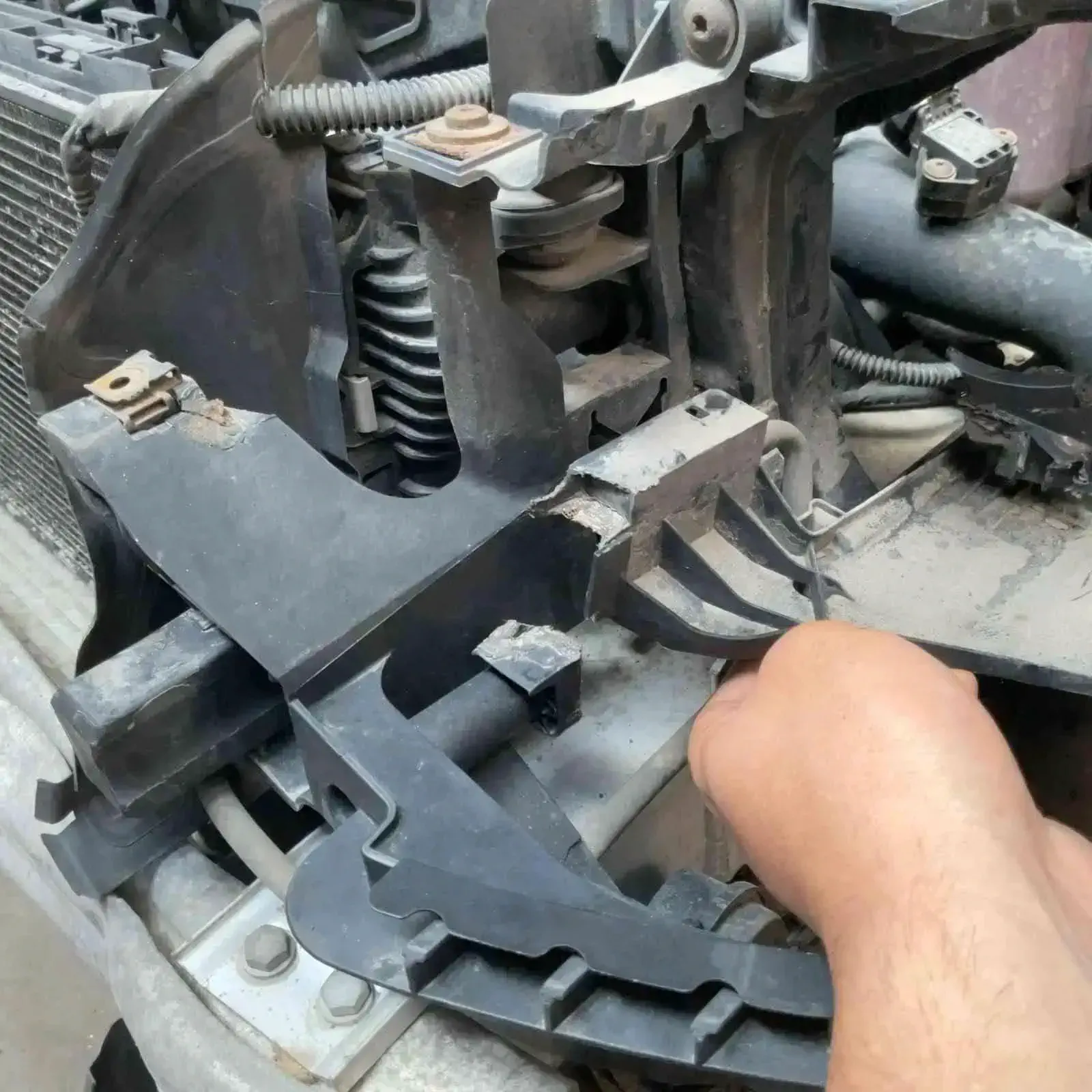AUDI A4 - Image 14