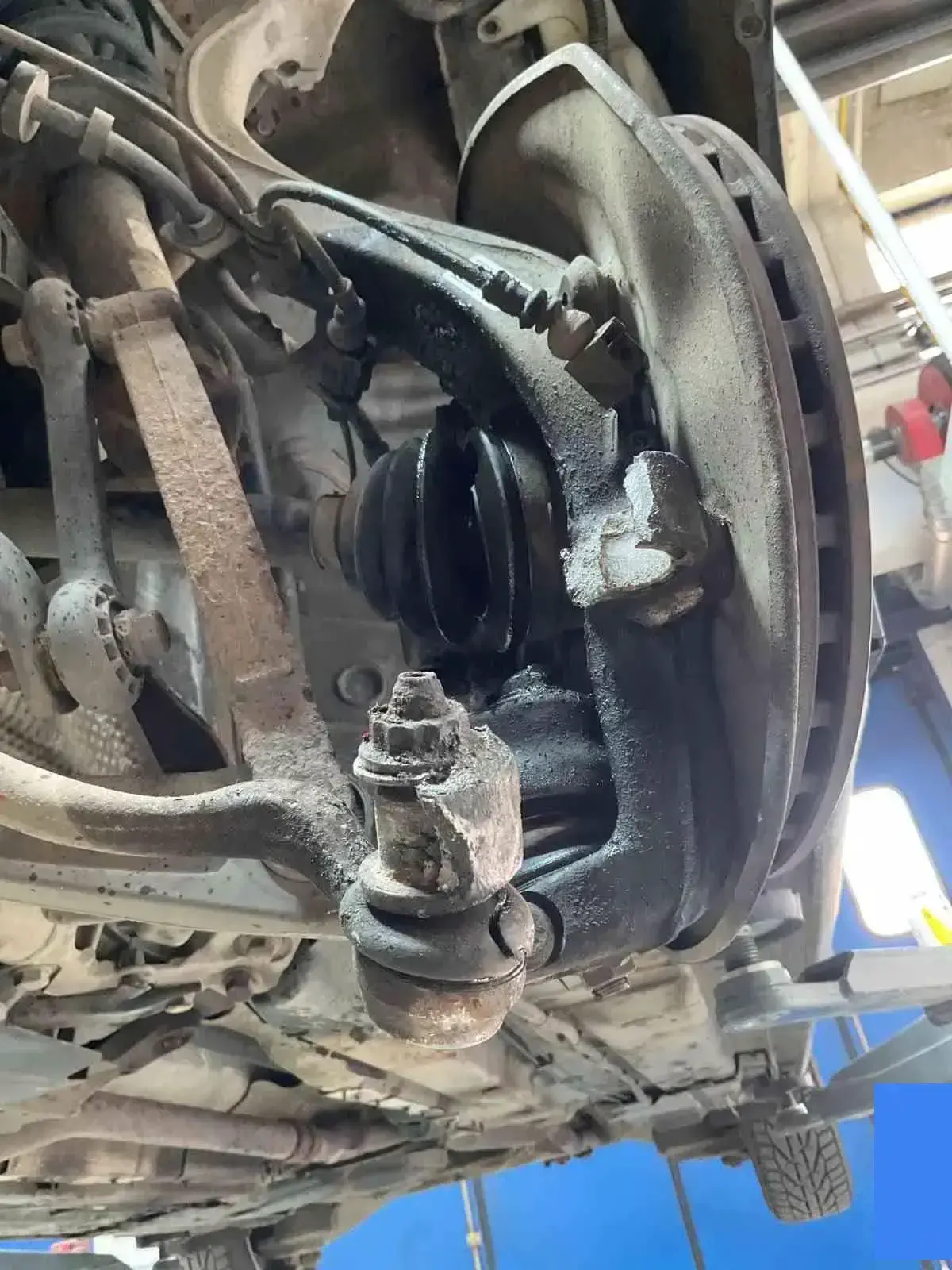 AUDI A4 - Image 16