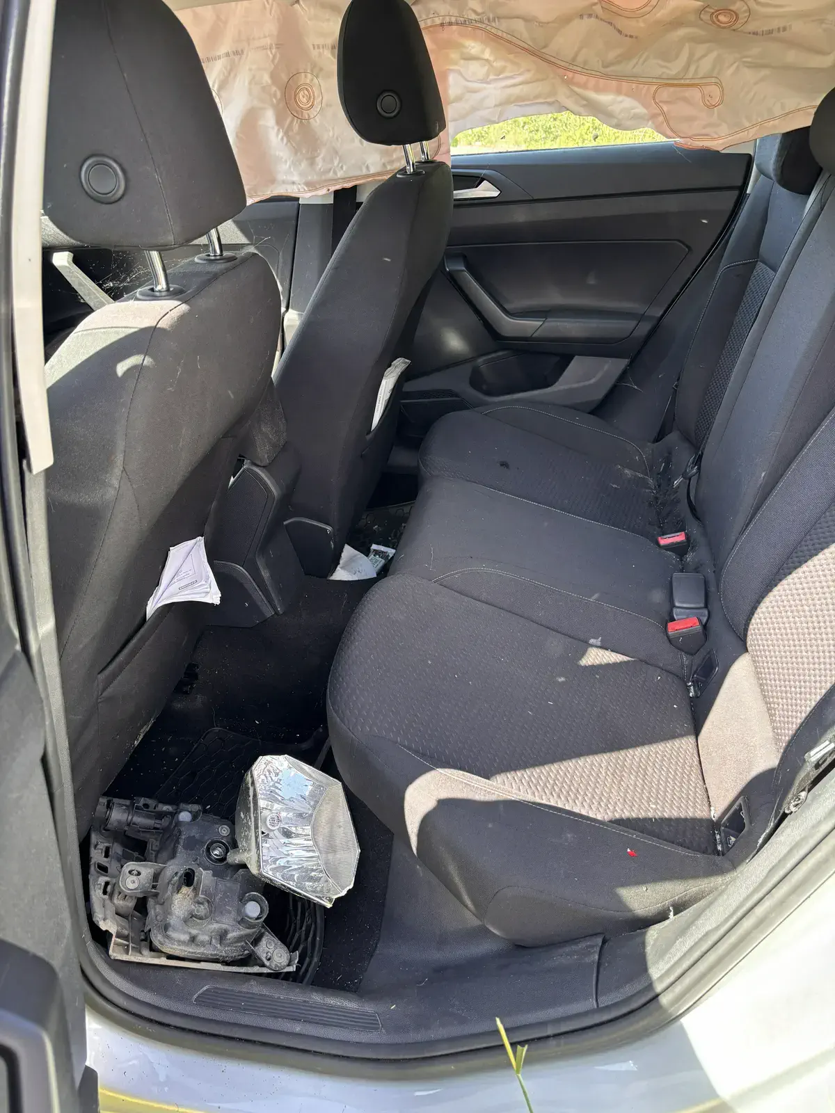 VOLKSWAGEN POLO - Image 9