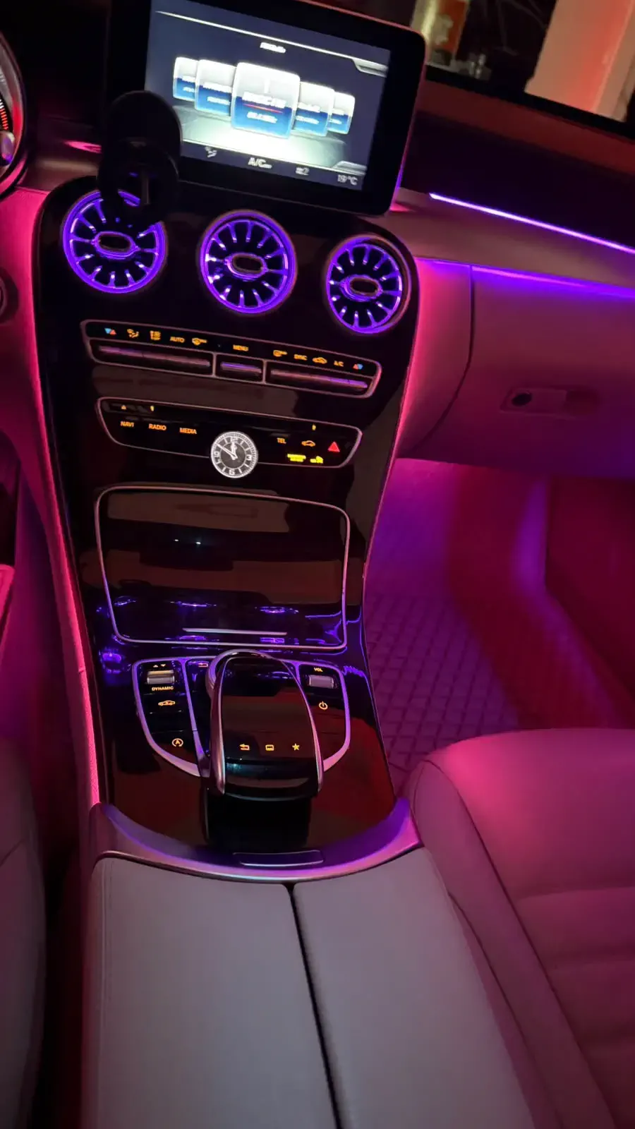 MERCEDES C250 - Image 15