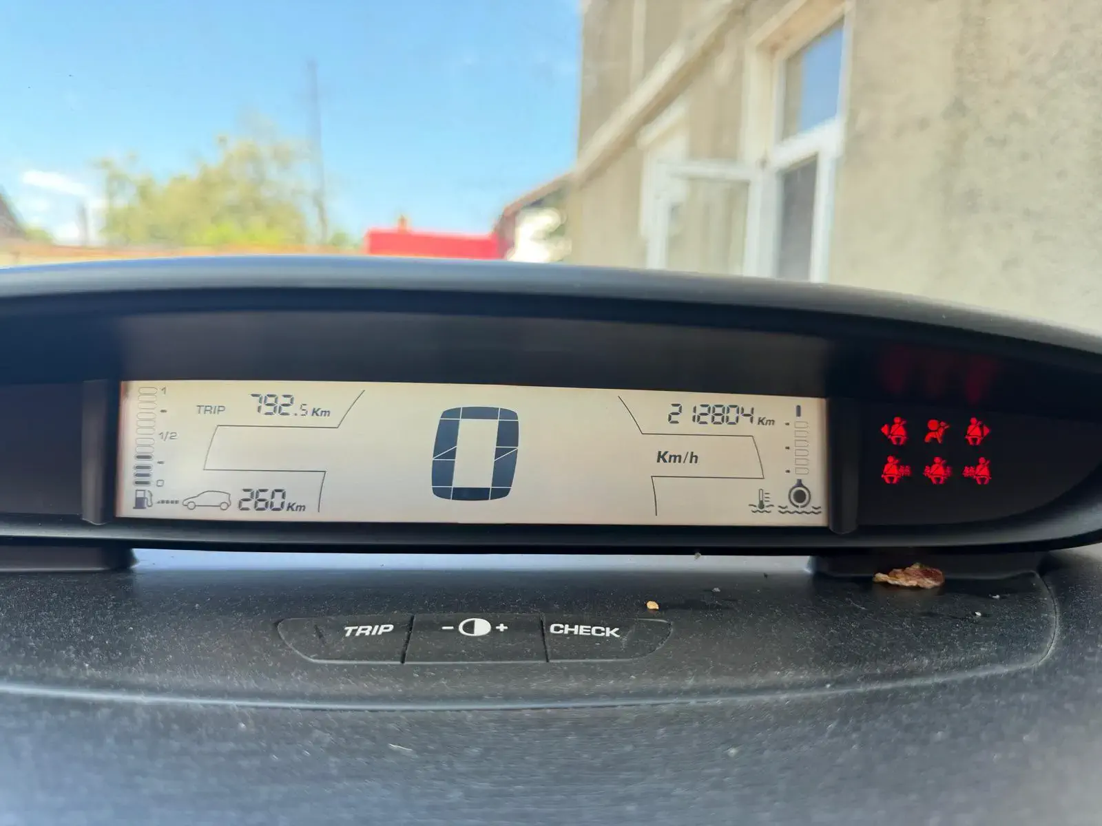 CITROEN C4 - Image 5