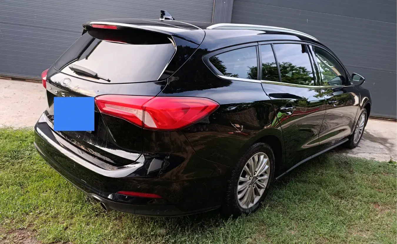 FORD FOCUS - Image 4