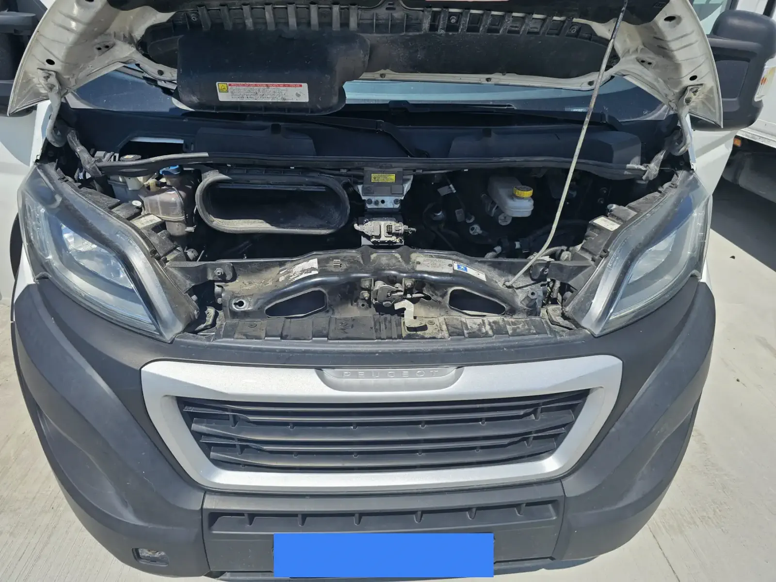 PEUGEOT BOXER - Image 17