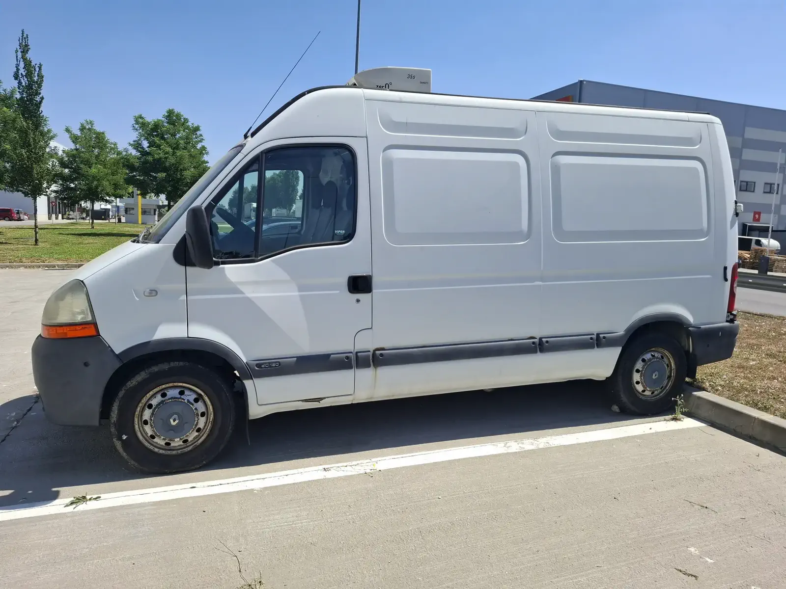 RENAULT MASTER - Image 12