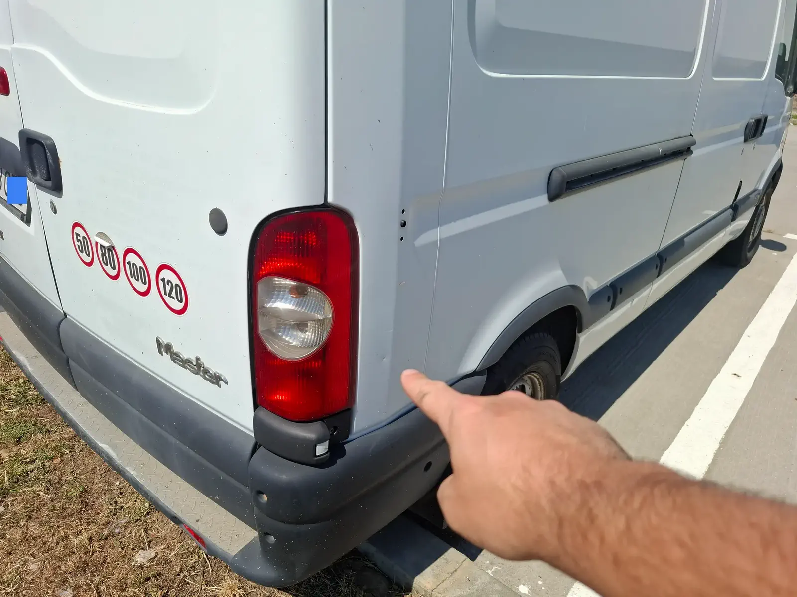 RENAULT MASTER - Image 16
