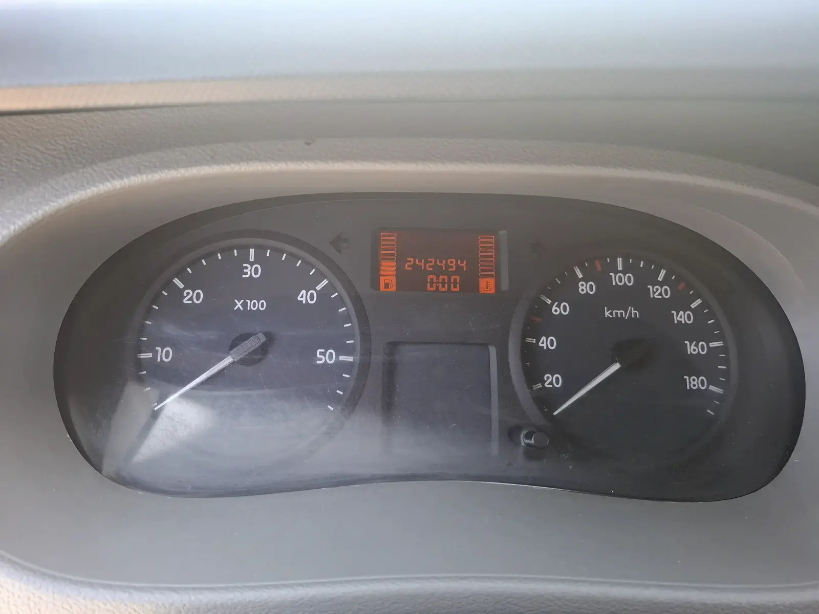 RENAULT MASTER - Image 8