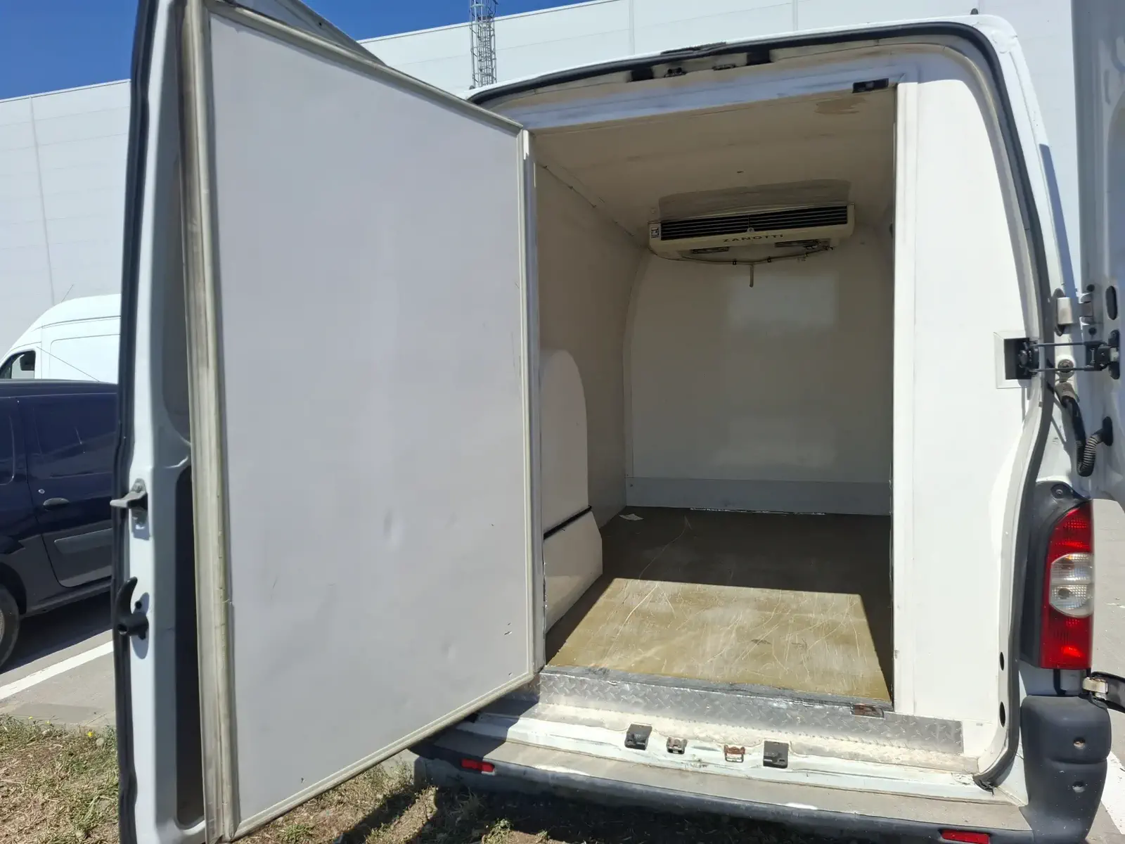 RENAULT MASTER - Image 22