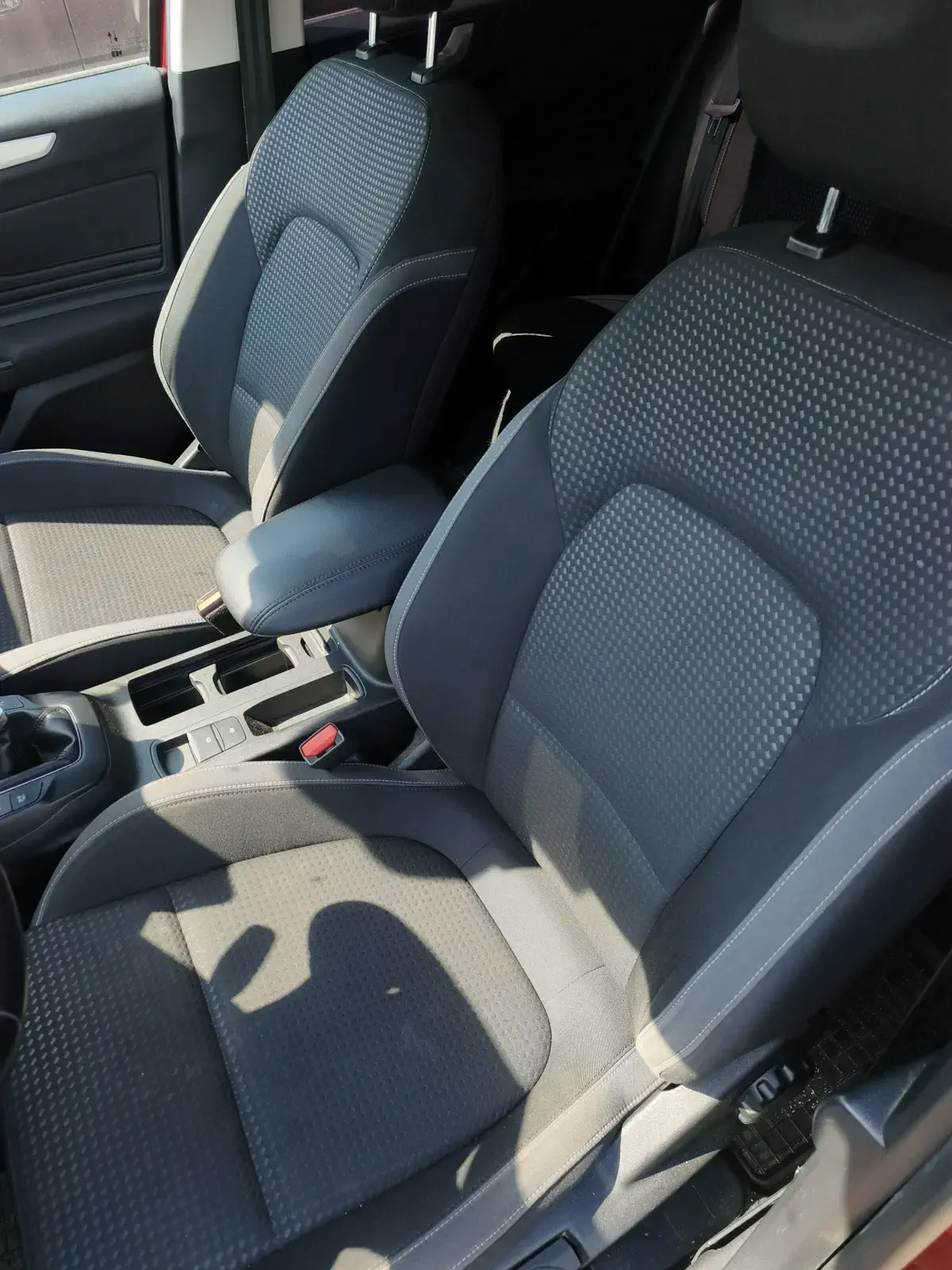FORD FOCUS - Image 19