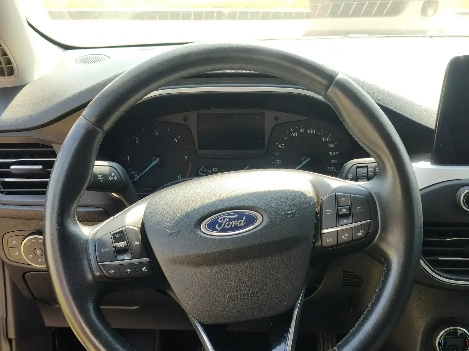 FORD FOCUS - Image 7