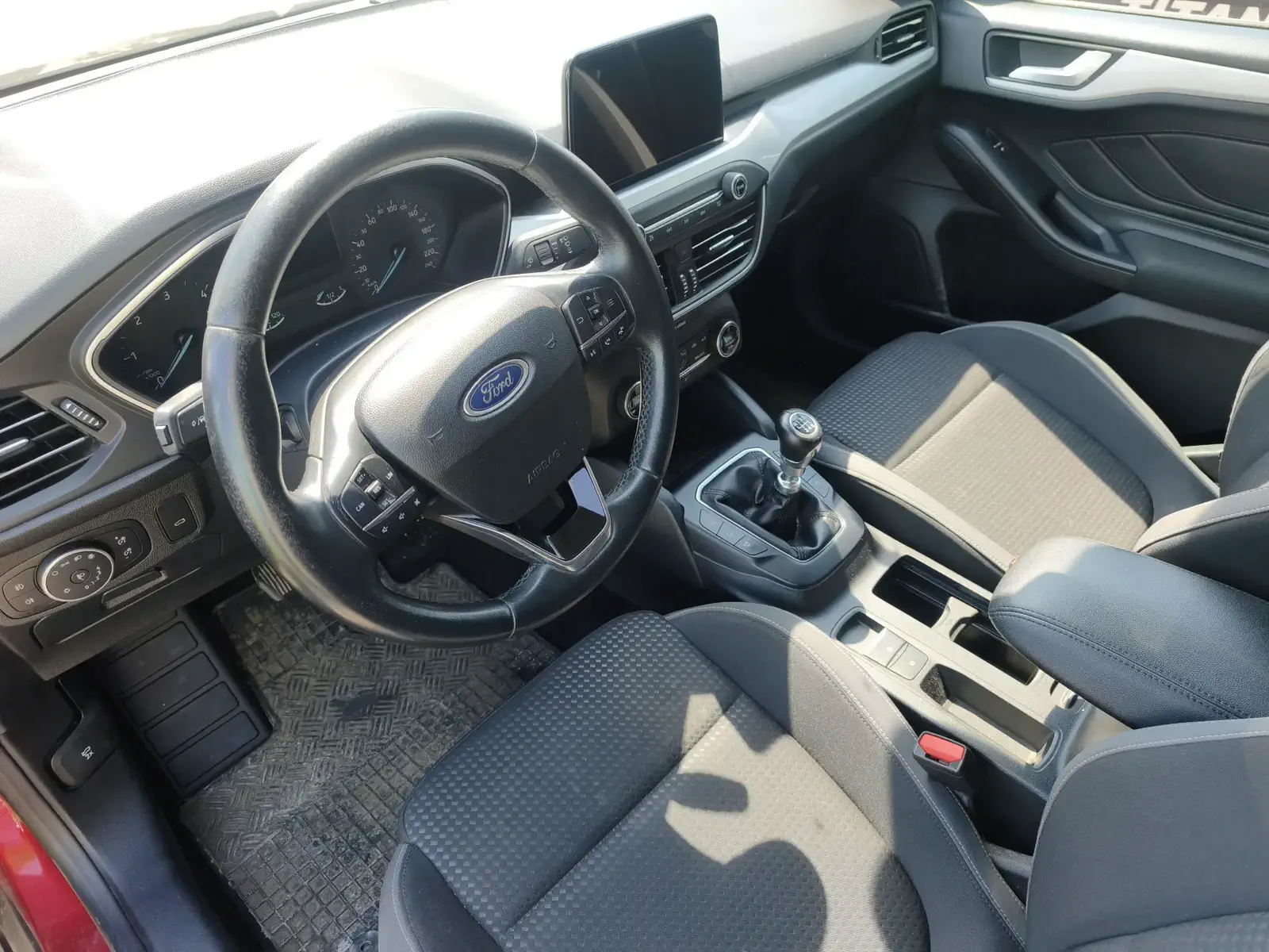 FORD FOCUS - Image 10