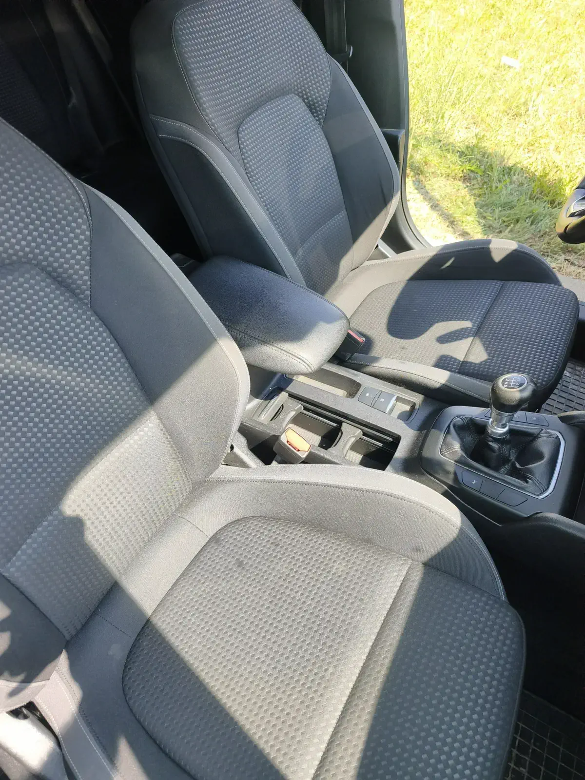 FORD FOCUS - Image 30