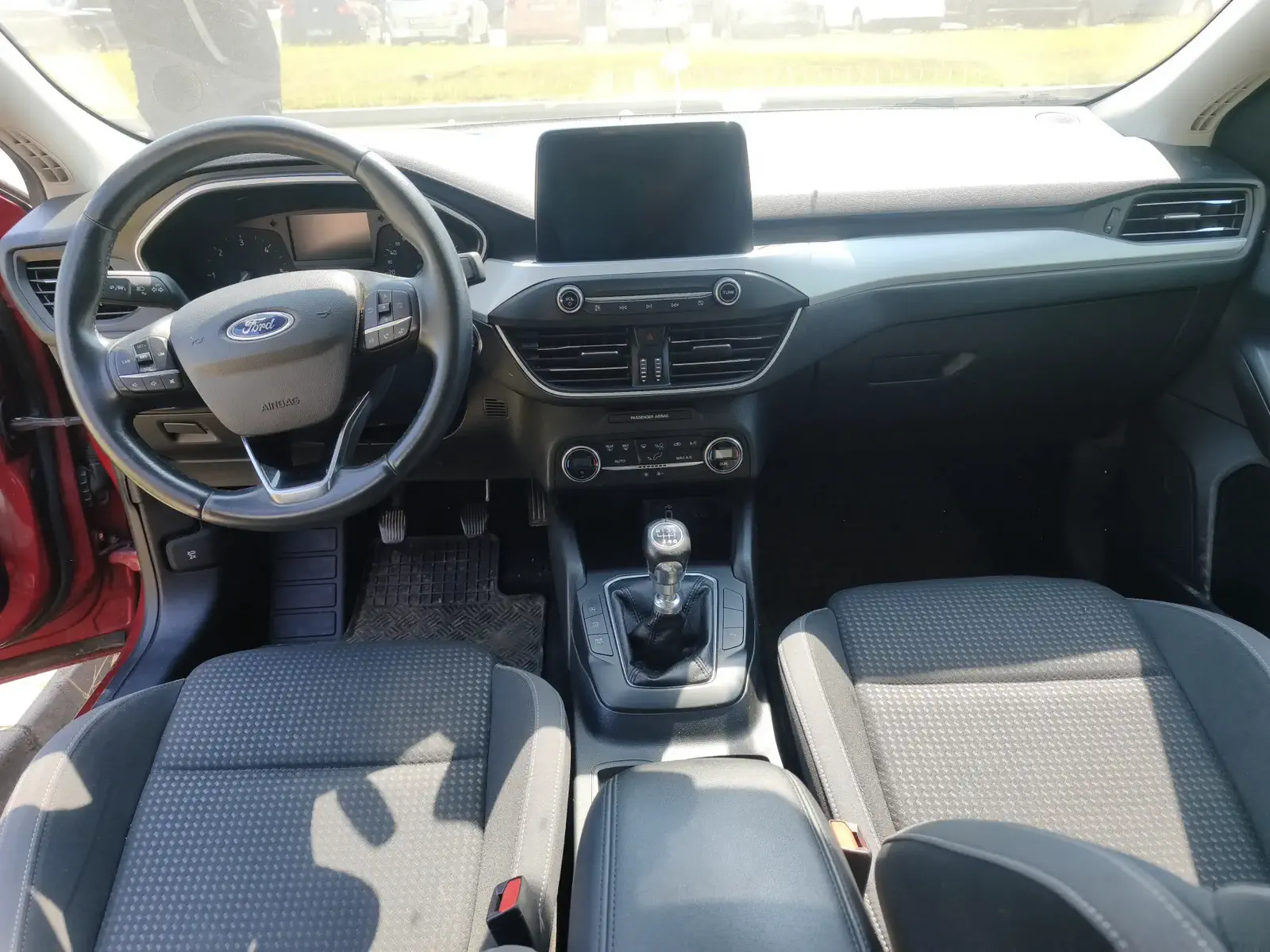 FORD FOCUS - Image 6