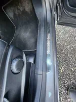 MERCEDES GLB200