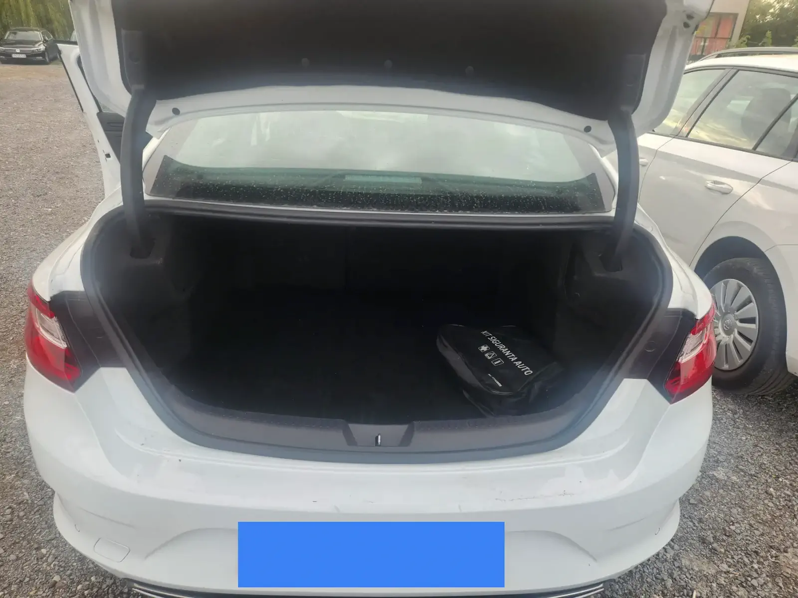 RENAULT MEGANE - Image 14