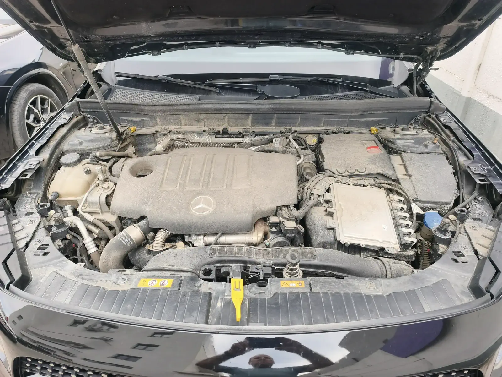 MERCEDES GLB220 - Image 57