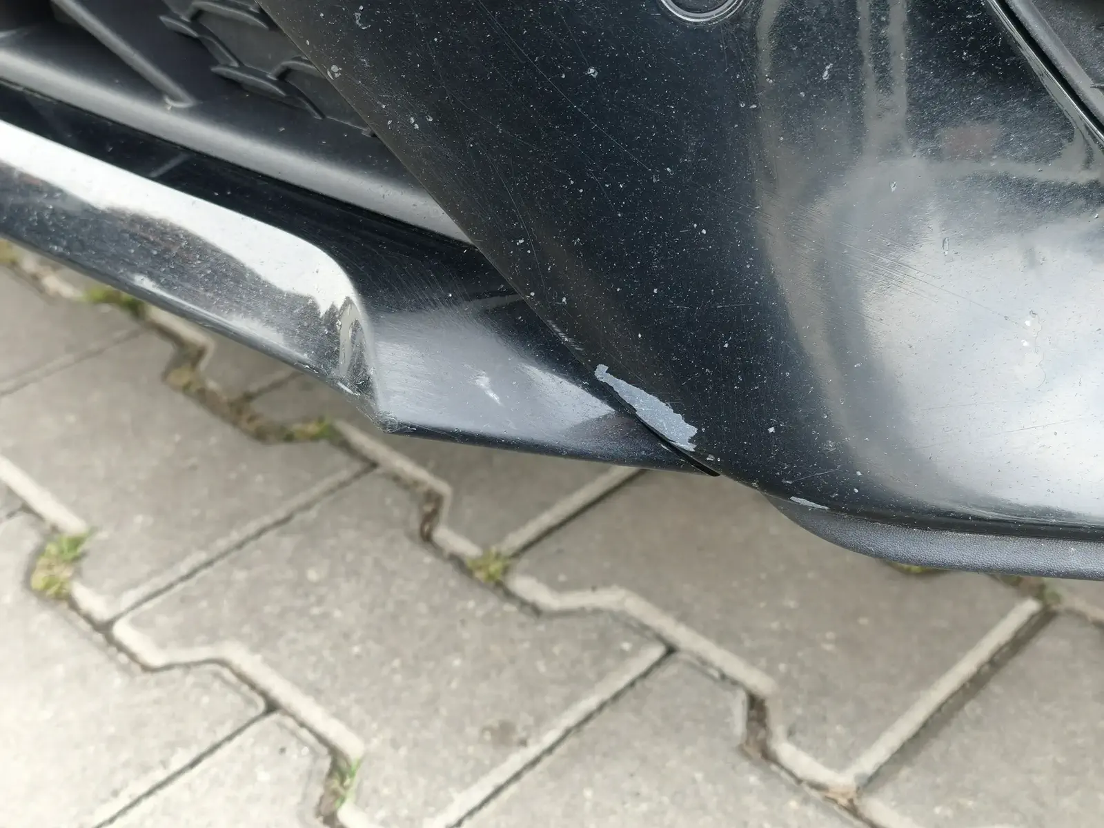 MERCEDES GLB220 - Image 25