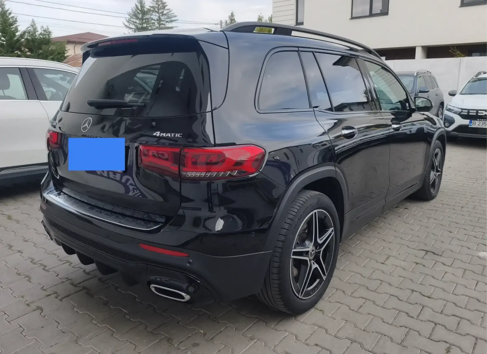 MERCEDES GLB220 - Image 4