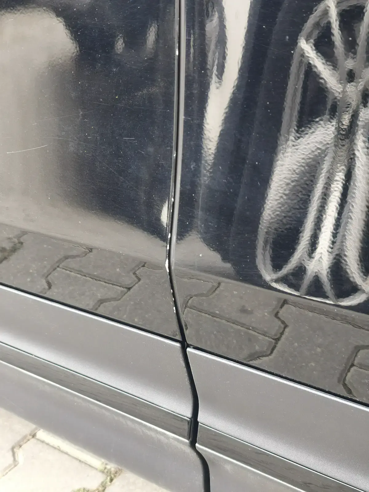 MERCEDES GLB220 - Image 21