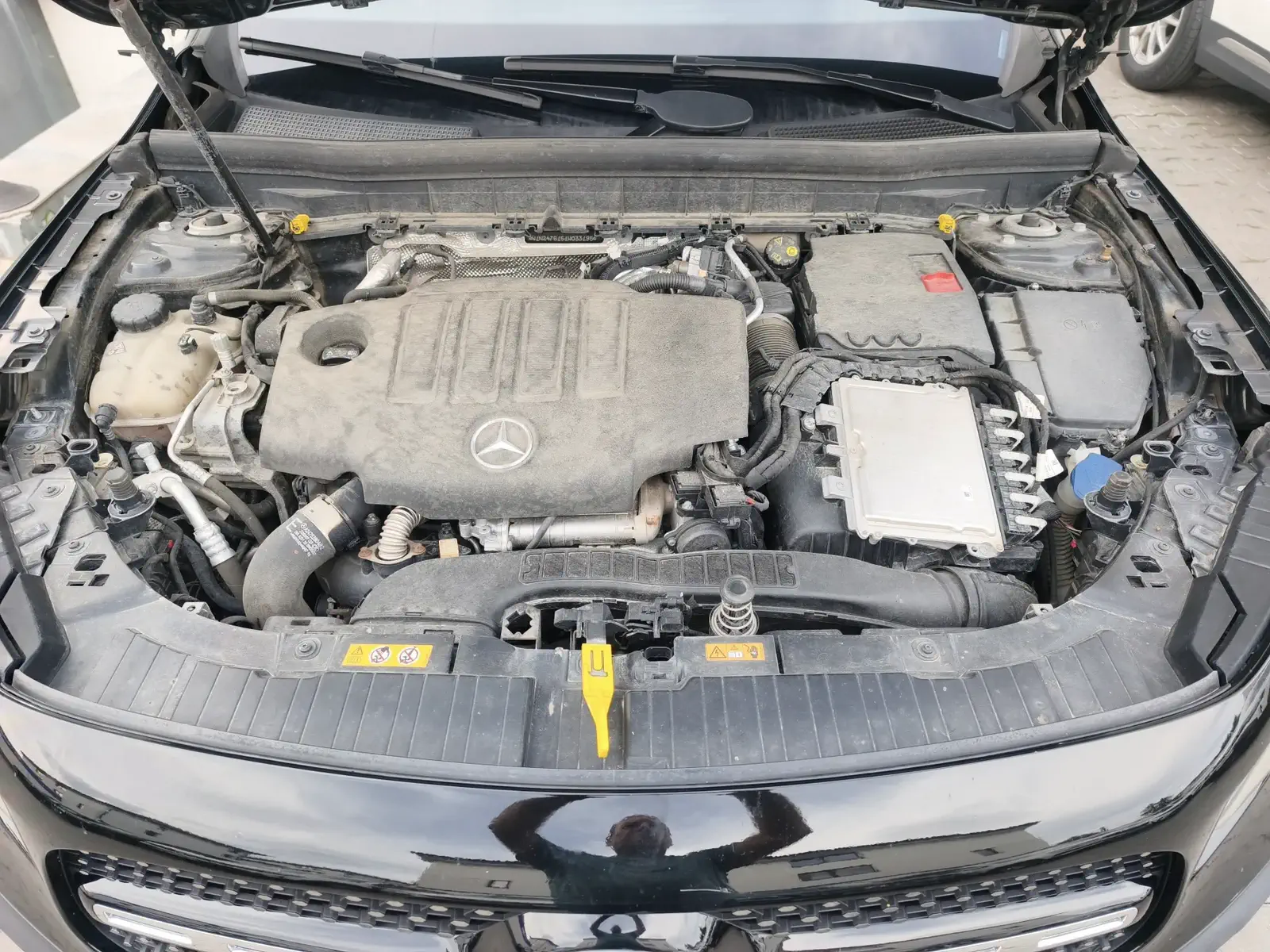 MERCEDES GLB220 - Image 58