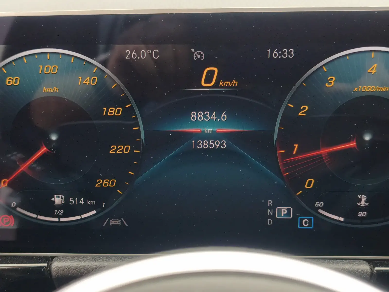 MERCEDES GLA200 - Image 52