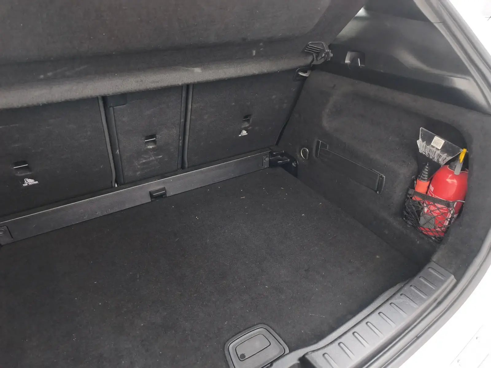 MERCEDES GLA200 - Image 17