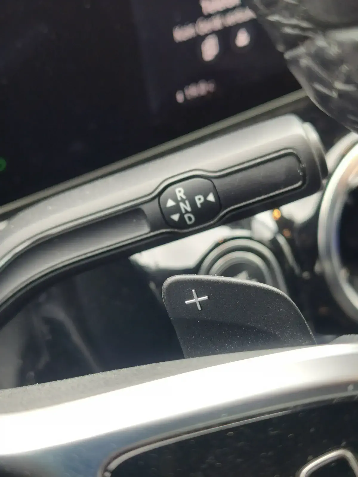 MERCEDES GLA200 - Image 60