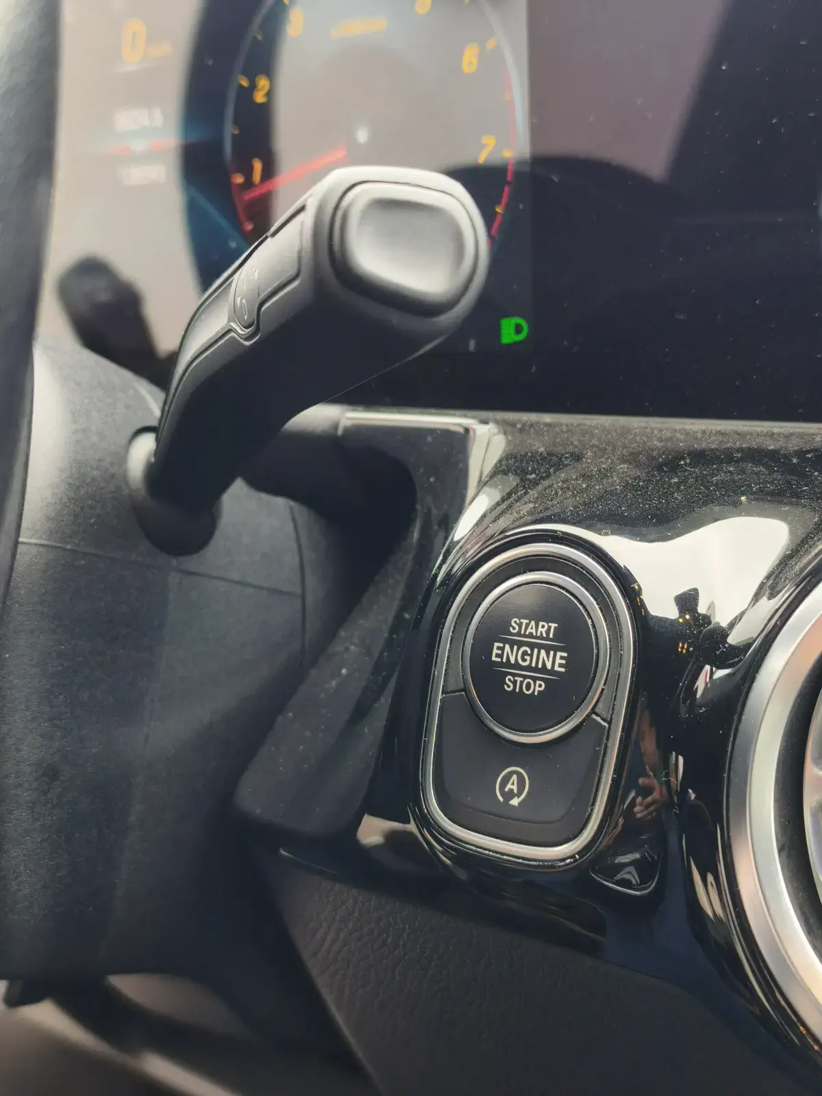 MERCEDES GLA200 - Image 57