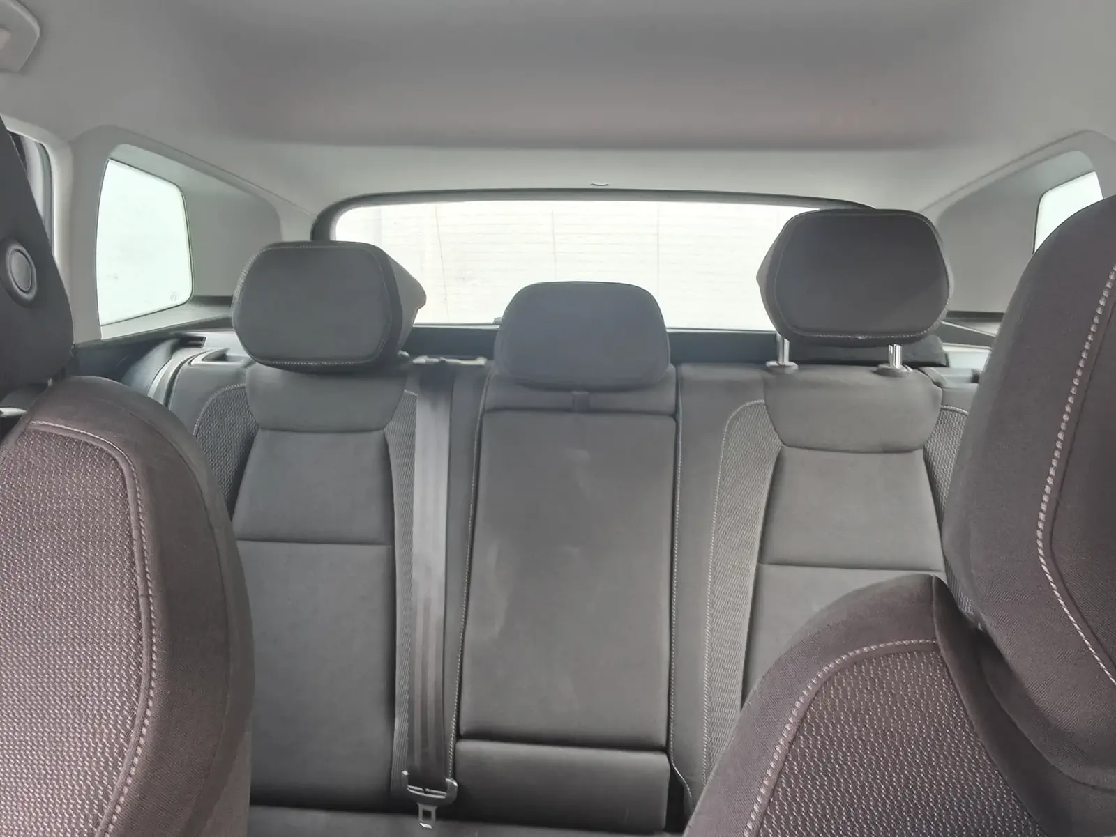 SKODA KAROQ - Image 40