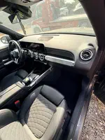MERCEDES GLB250